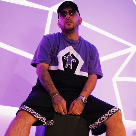 REMERA BALLER BRAND SHARP